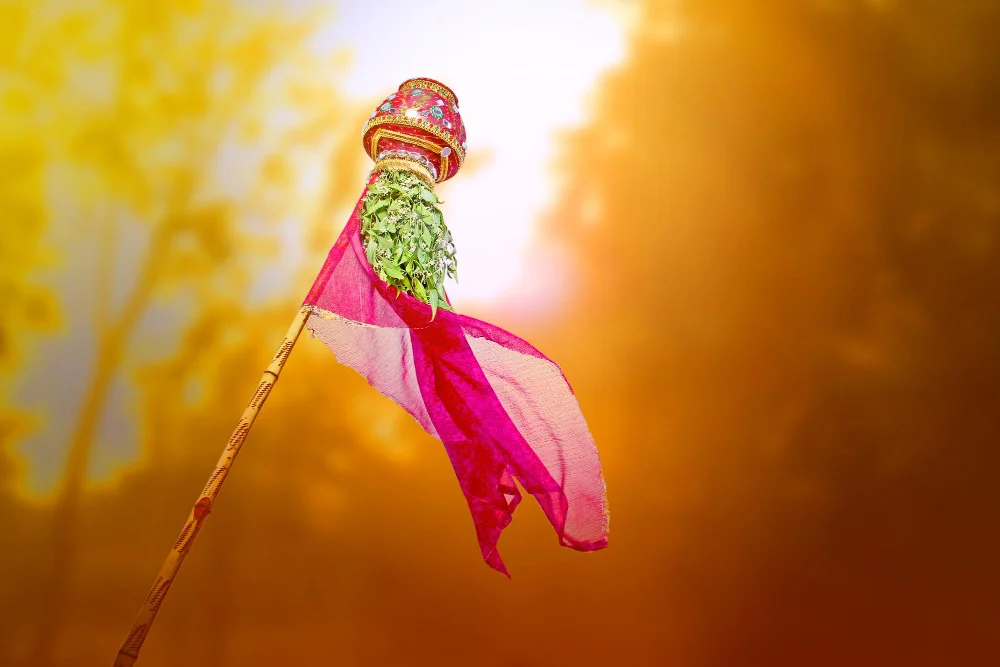 गुढीपाडव्याच्या शुभ मुहूर्तावर प्रियजनांना द्या खास मराठमोळ्या शुभेच्छा; पाठवा 'हे' हटके शुभेच्छा संदेश